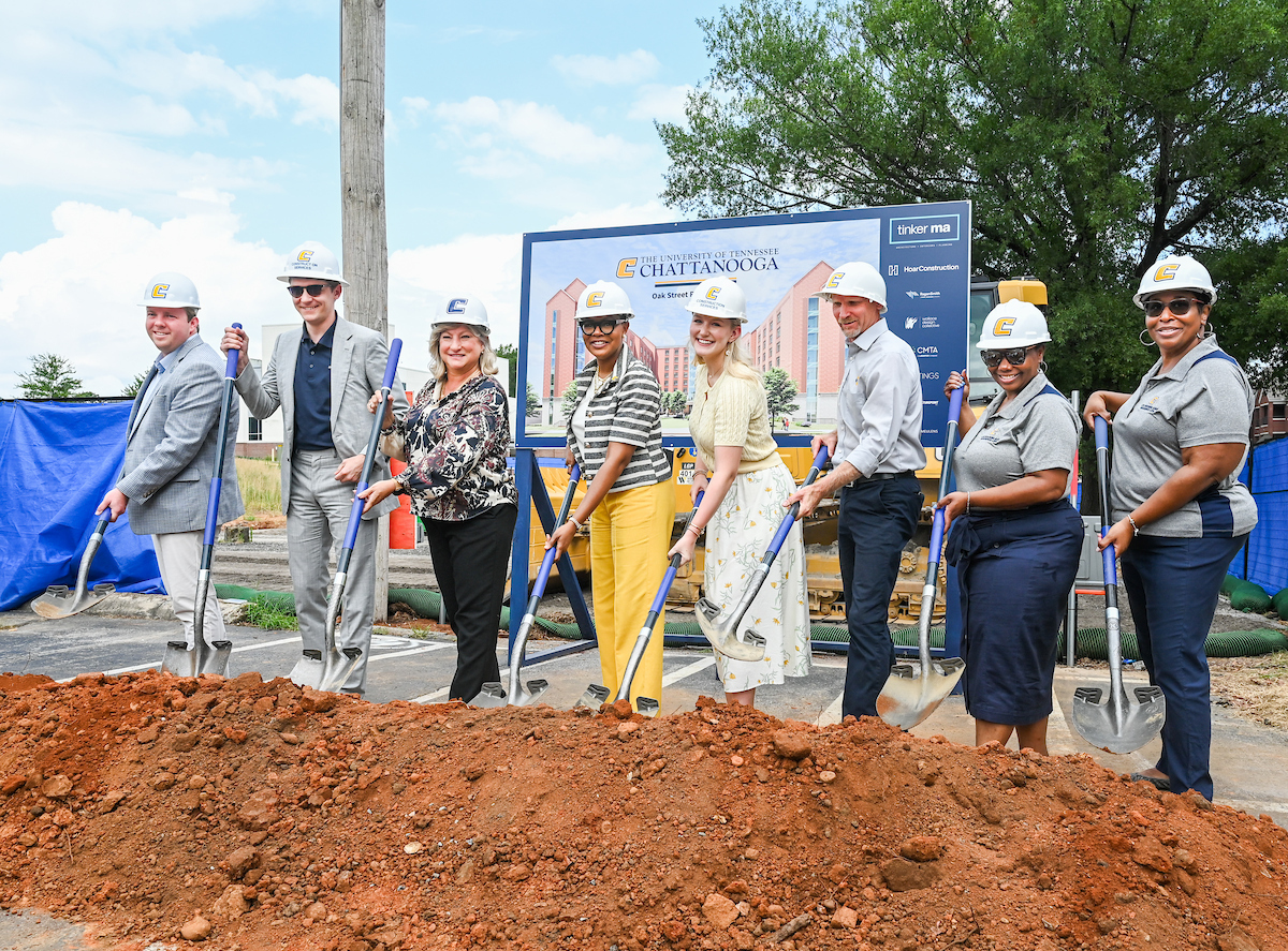 Oak Street Housing Groundbreaking-25-