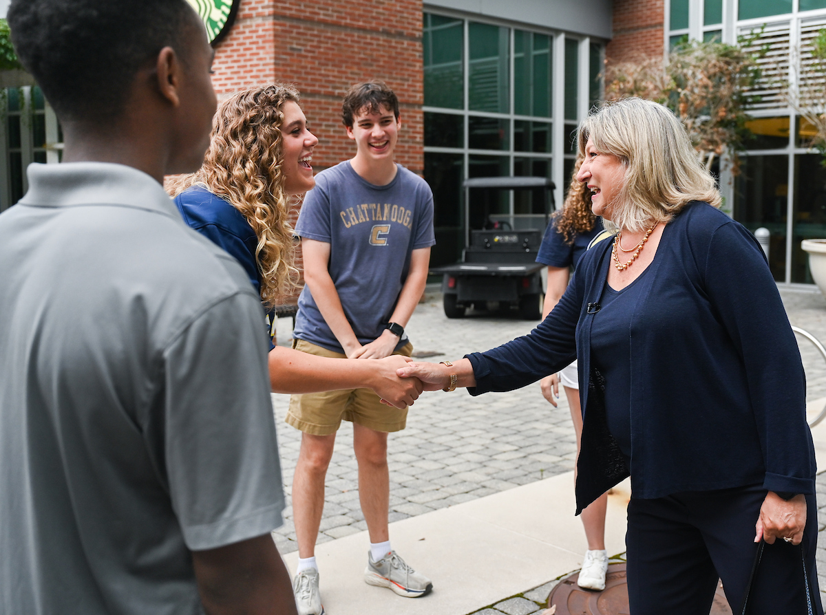 Students welcomed Chancellor Lori Bruce on her first day of work. Photo by Angela Foster.