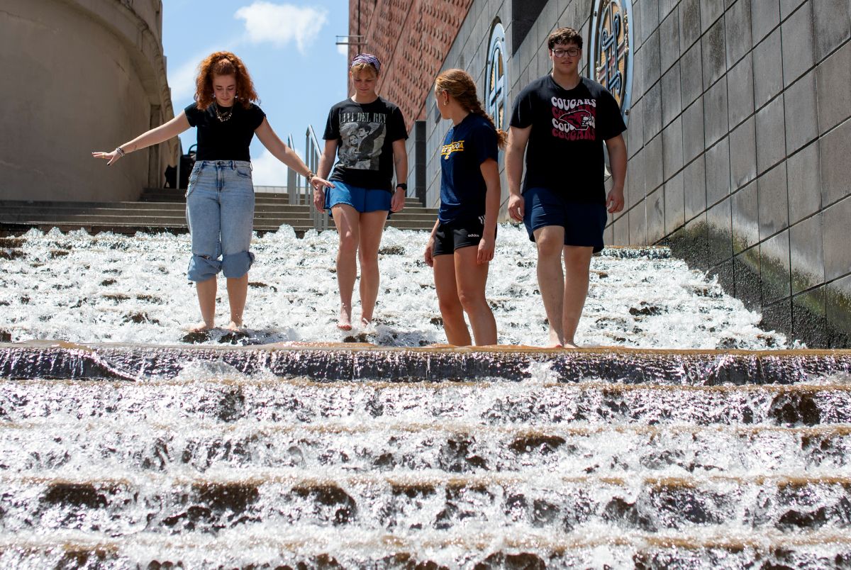 4 UTC students walk down the "water steps" in downtown Chattanooga